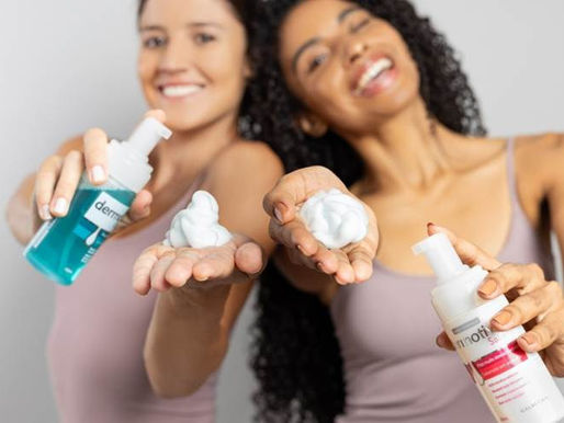 PELE LIMPA NO VERÃO: VEJA POR QUE O SABONETE CERTO FAZ TODA A DIFERENÇA