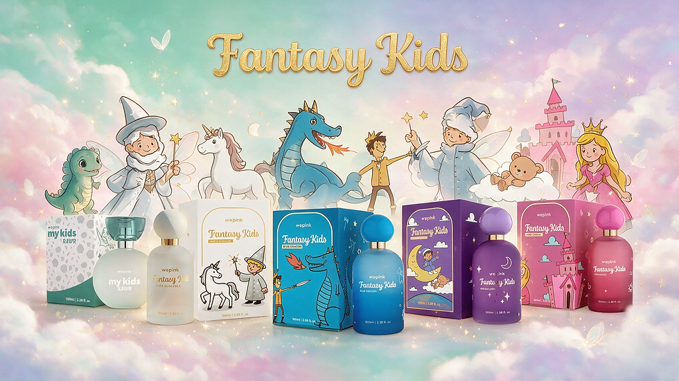 Linha Fantasy Kids com frascos coloridos e caixas mágicas, crianças fantasiadas, dragão, unicórnio e castelo nas nuvens.