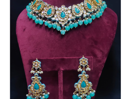Jewelry Makes a Simple Girl Look like a Queen!