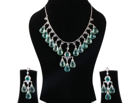 Gift Evergreen Custom Imitation Jewellery To Win Your Wife's Heart