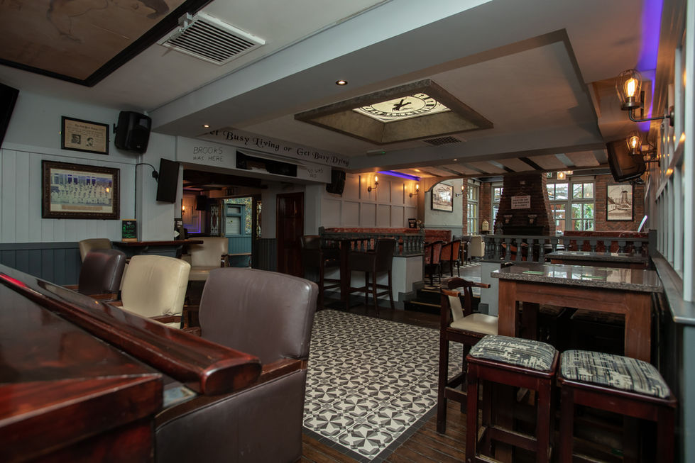 Byrnes Pub - Wide Angles4.jpg