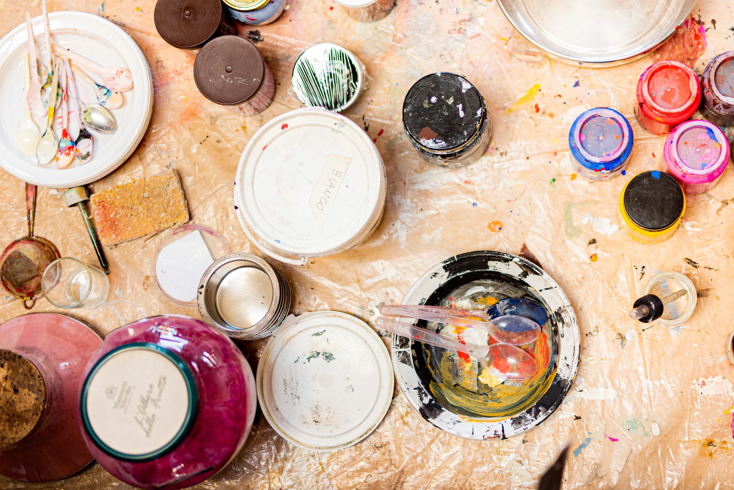 matériel de peinture, couleur, pinceaux, types de peinture