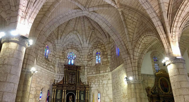 Santo Domingo excursion - Alcazar de Colon palace