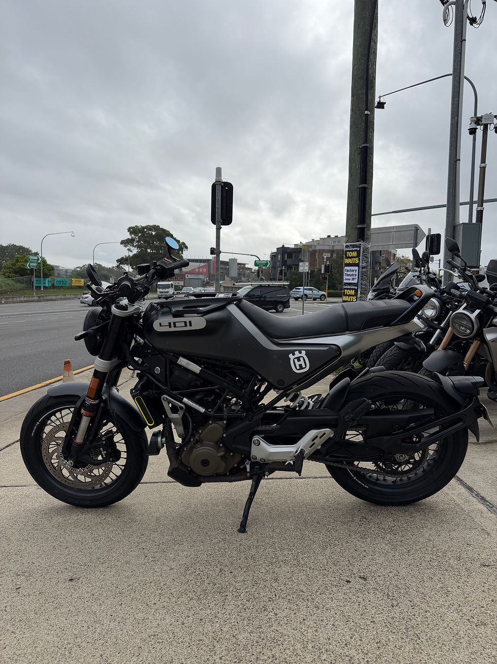 Thumbnail: Husqvarna Svartpilen 401
