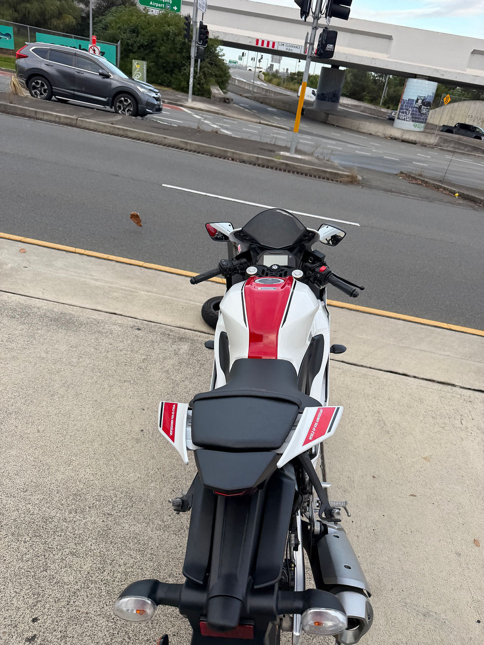 Thumbnail: Yamaha R15M