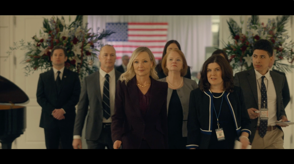 Carol Todd and Kari Matchett in THE NIGHT AGENT