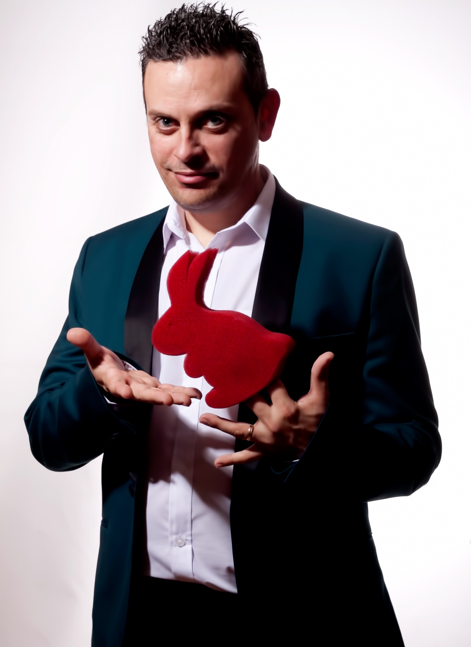 MAGO GUILLERMO AVILES