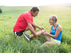 8 THINGS THAT CAN CAUSE JOINT PAIN AFTER 50