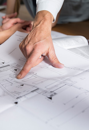 Validation technique de plan architecte pour investissement immobilier locatif sécurisé - Romain immo