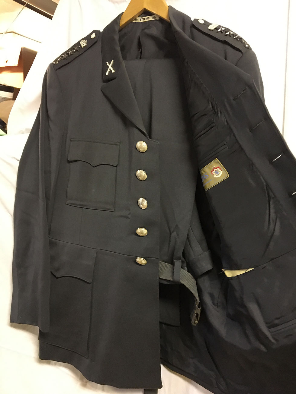 Miniatyrbild: Uniform m/60 för överste och regementschefvid I.3