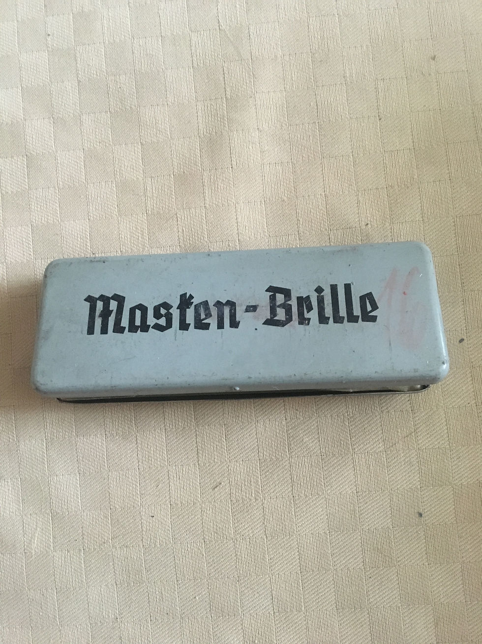 Tyska gasmasglasögon WW2