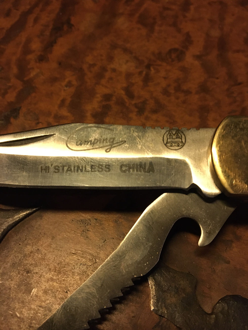 Thumbnail: Folding knife