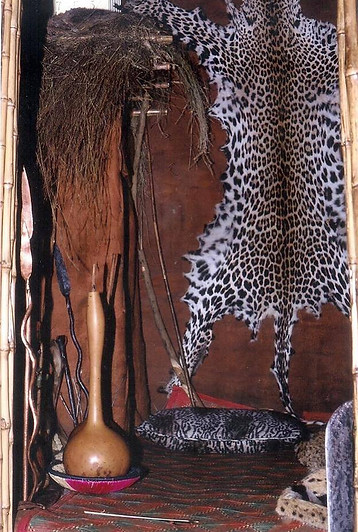 40104944_1974508185906004_53063792532253