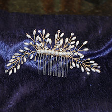 bridal hair comb pearl beads rhinestones and crystals on a gold color wire base comb