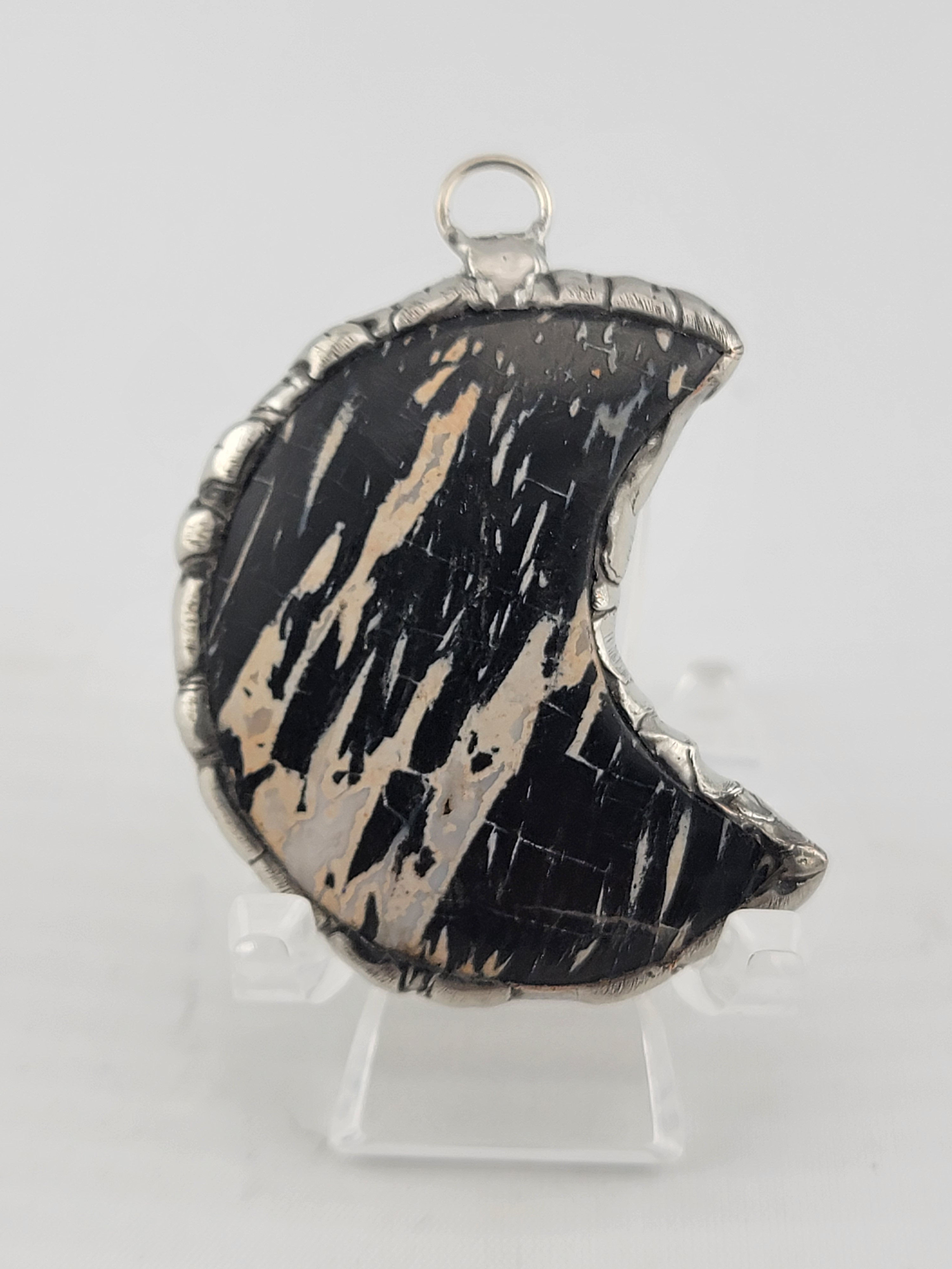 PETRIFIED WOOD MOON N-618