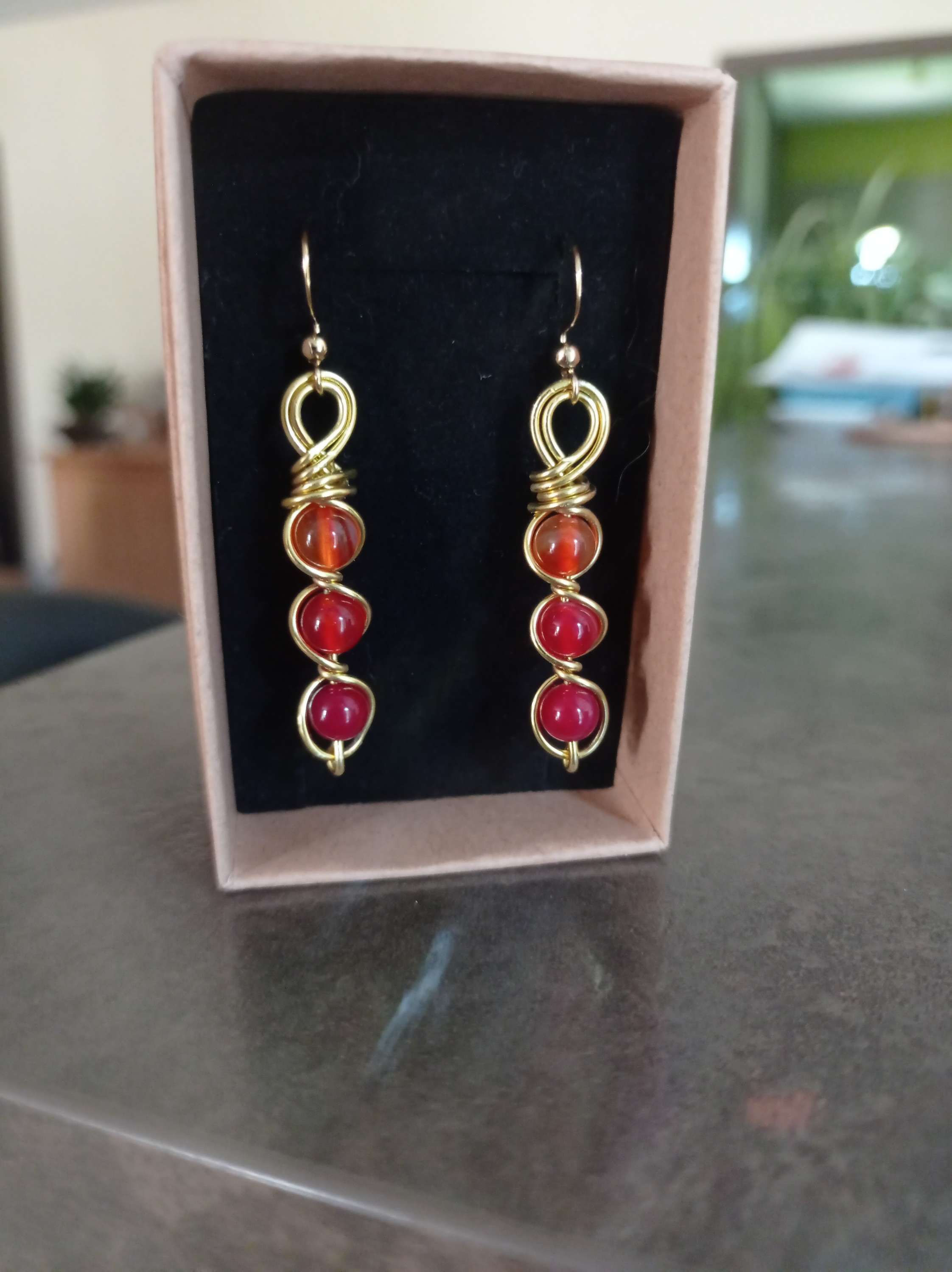 Boucles agate rouge rayée