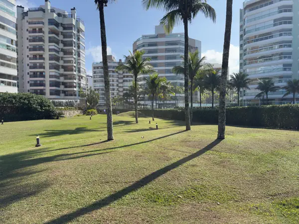 Jardim compartilhado (PI) do Módulo 06 da Riviera de São Lourenço, usado pelo Edifício Itaperubá