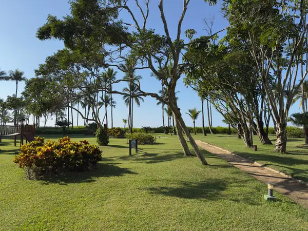 Jardim compartilhado (PI) do Módulo 03 da Riviera de São Lourenço, usado pelo Edifício Sunshine