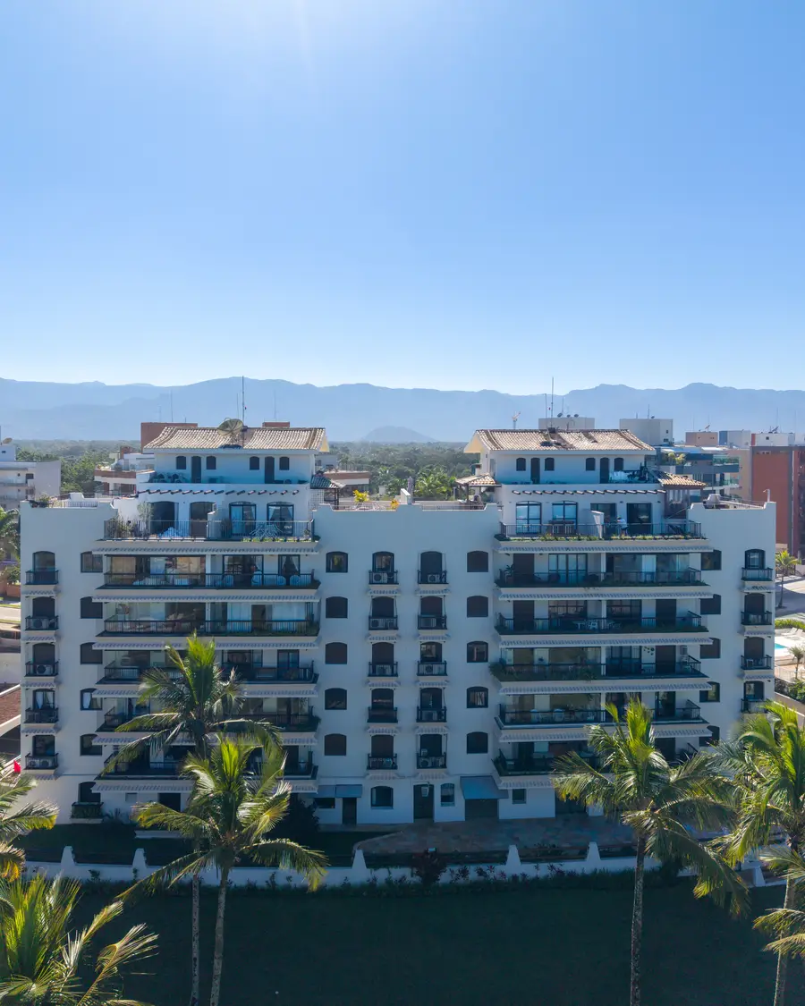 Fachada do Edifício Monte Pascoal, Módulo 04, Riviera de São Lourenço, Bertioga
