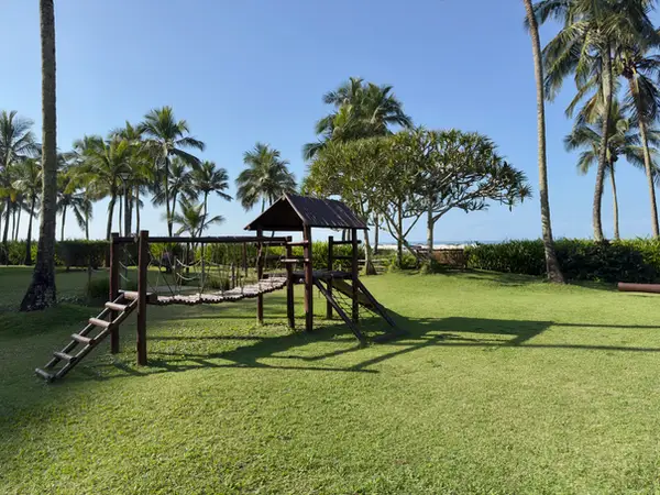 Jardim compartilhado (PI) do Módulo 03 da Riviera de São Lourenço, usado pelo Edifício Sunshine