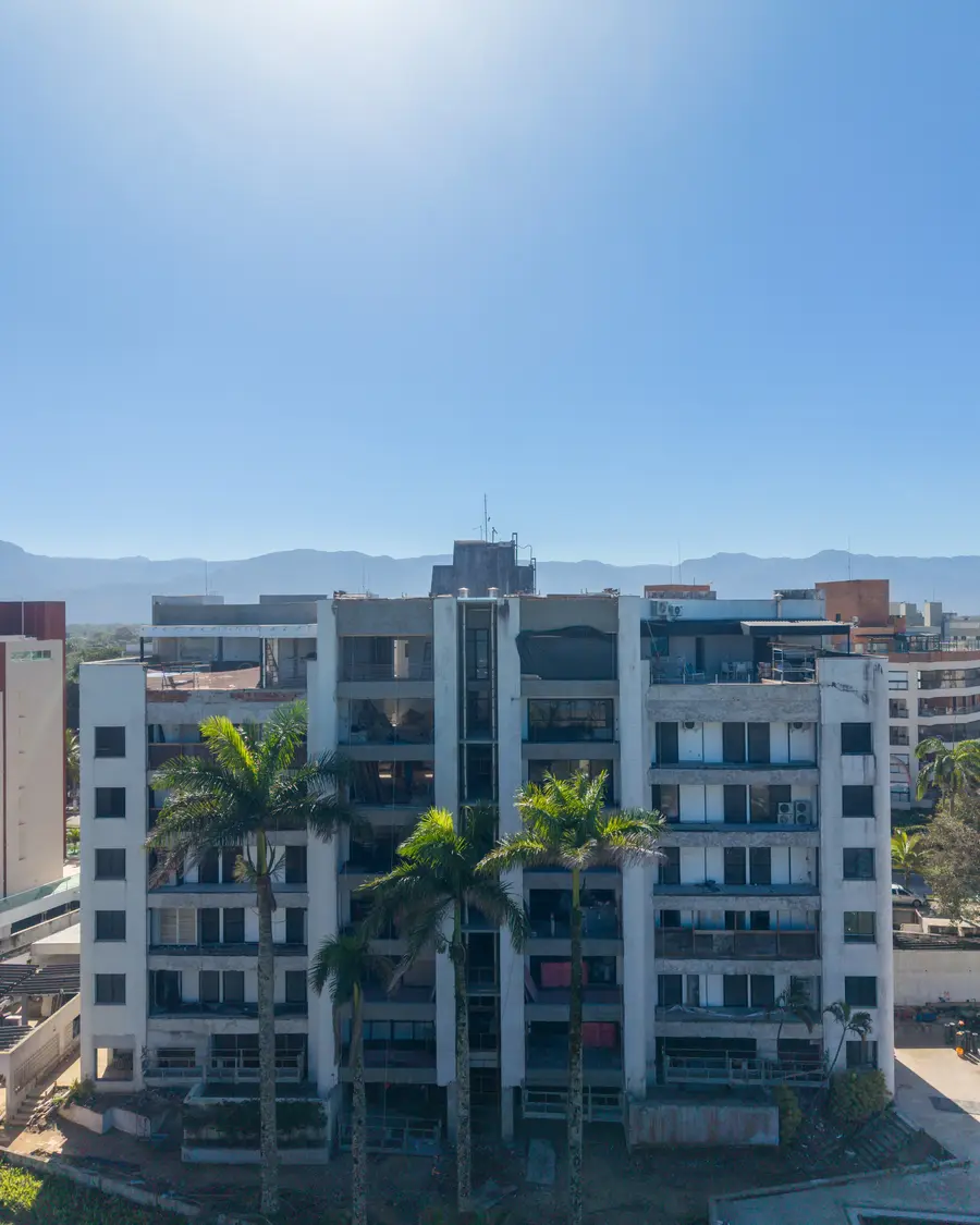 Fachada do Edifício Sandy Lane, Módulo 04, Riviera de São Lourenço, Bertioga