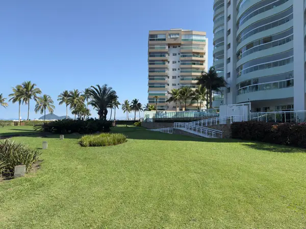 Jardim compartilhado (PI) do Módulo 08 da Riviera de São Lourenço, usado pelo Edifício Splendor