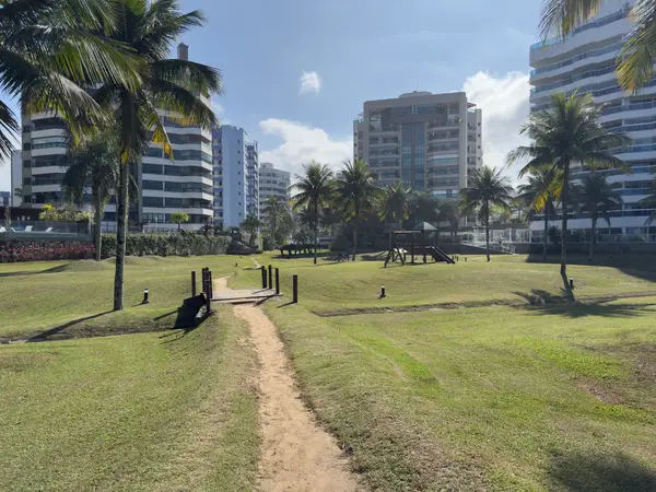 Jardim compartilhado (PI) do Módulo 06 da Riviera de São Lourenço, usado pelo Edifício Itaperubá