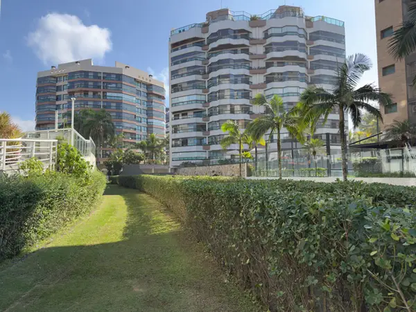 Jardim compartilhado (PI) do Módulo 06 da Riviera de São Lourenço, usado pelo Edifício Itaperubá