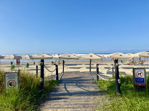 Jardim compartilhado (PI) do Módulo 03 da Riviera de São Lourenço, usado pelo Edifício Sunshine