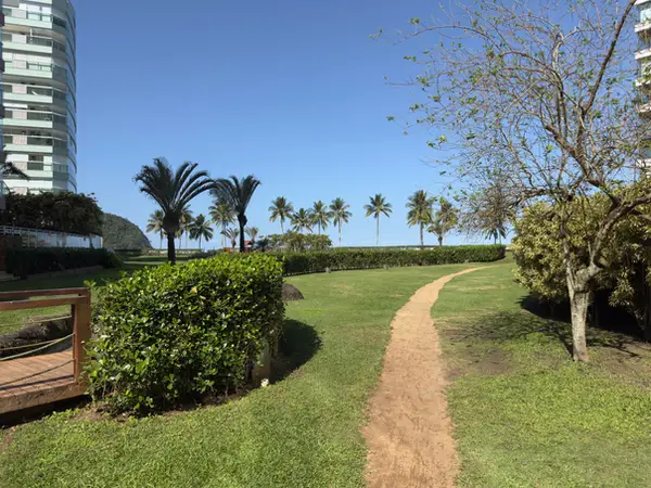 Jardim compartilhado (PI) do Módulo 08 da Riviera de São Lourenço, usado pelo Edifício Splendor