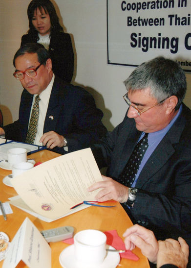 תאילנד_חתימת_הסכם_0001_a.jpg