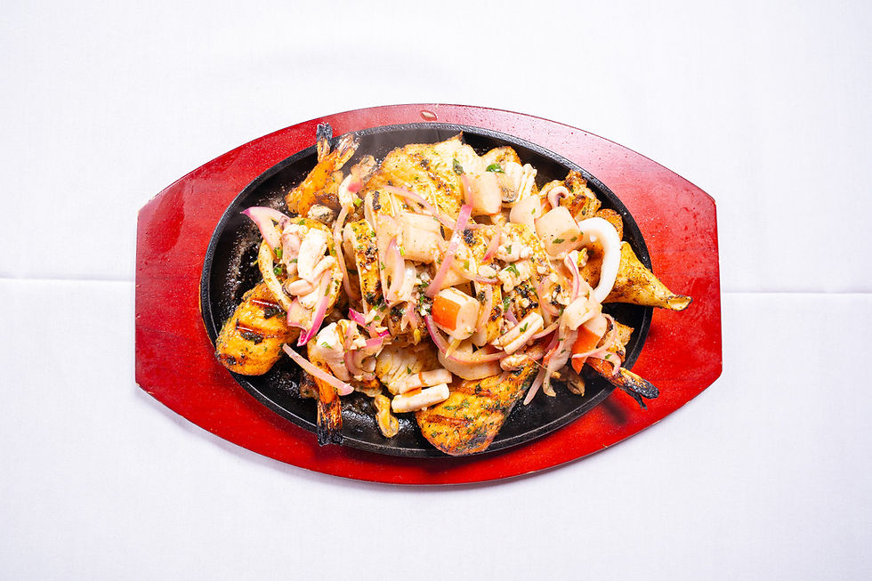 Delicioso plato de pollo gourmet