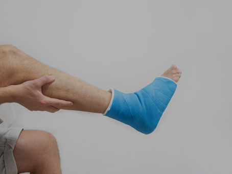 Type of Wheelchair Used before Nursing Home Admission and Fall-Related Fractures after Nursing Home Admission