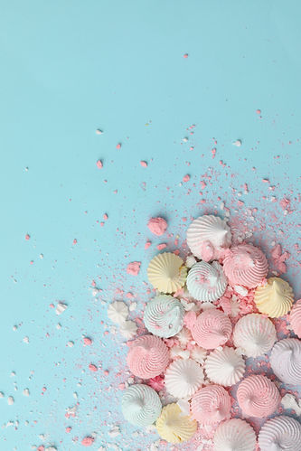 Pastel Meringues Pile