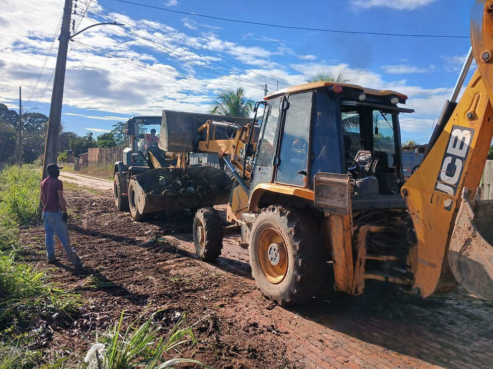 Secretaria de Obras segue com os serviços de limpeza e manutenção em diversos bairros de Senador Guiomard