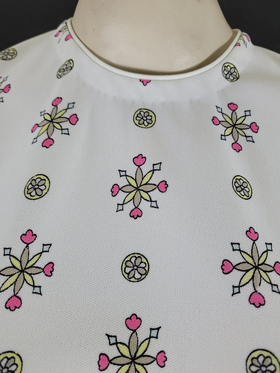 Thumbnail: Vintage Mod Sleeveless Psychedelic Abstract Floral Print Top View Three