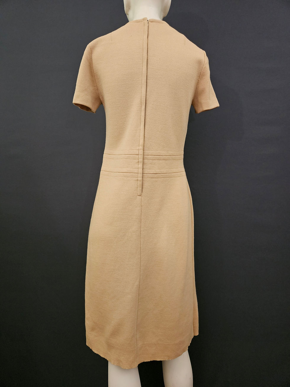 Thumbnail: Vintage Tan Brown Mod Knit Short Sleeve Dress View Nine