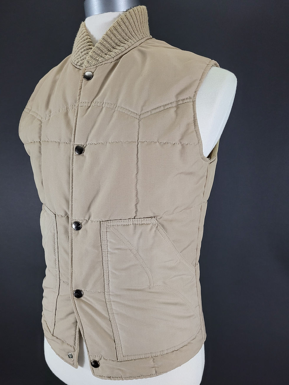 Thumbnail: Vintage Beige Quilted Snap Button Vest View Five