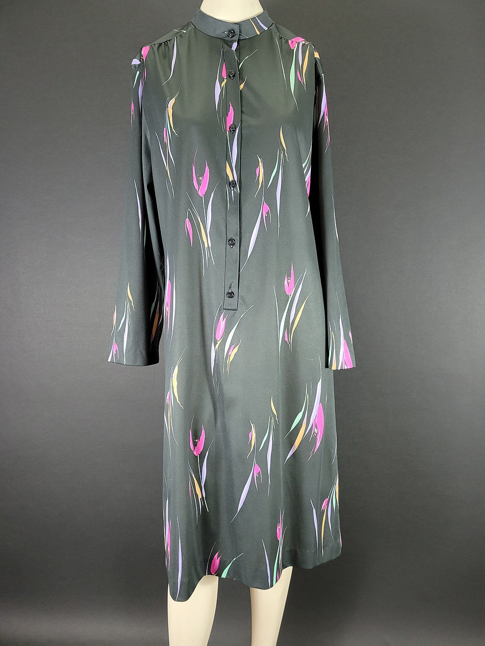 Thumbnail: Vintage Black Abstract Floral Long Sleeve Dress View Three