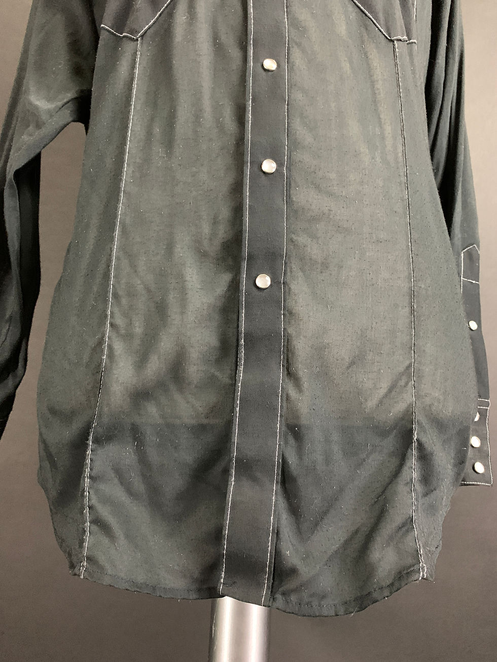 Thumbnail: Vintage Black And Gray Long Sleeve Snap Button Shirt With Embroidered Bald Eagle View Eight