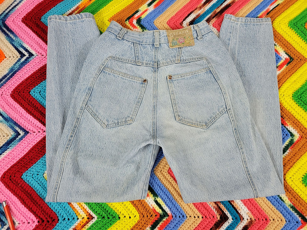 Thumbnail: Vintage Light Wash High Waist Tapered Jeans View Seven