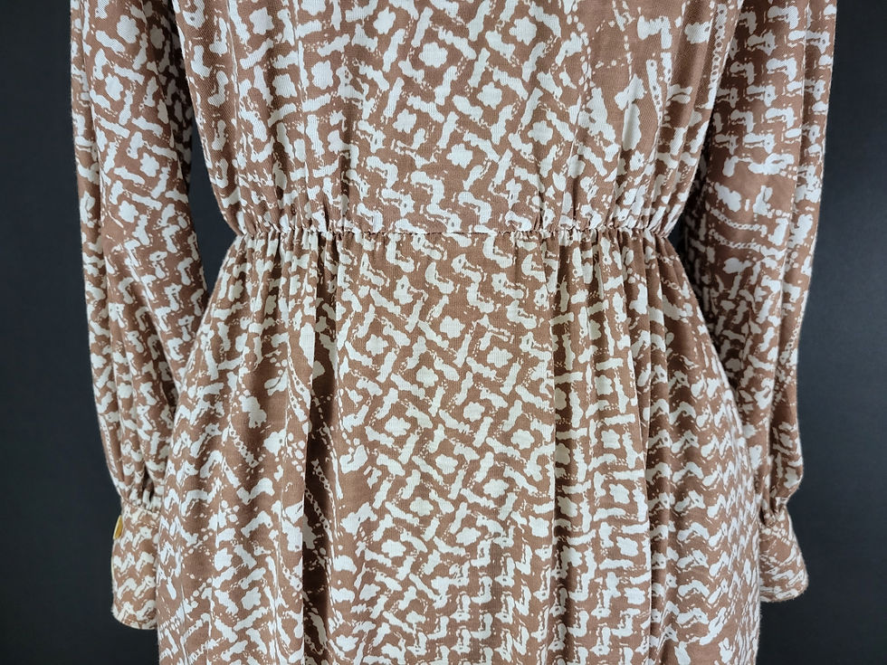 Thumbnail: Vintage Brown And White Geometric Print Dagger Collar Long Sleeve Belted Dress View Seven