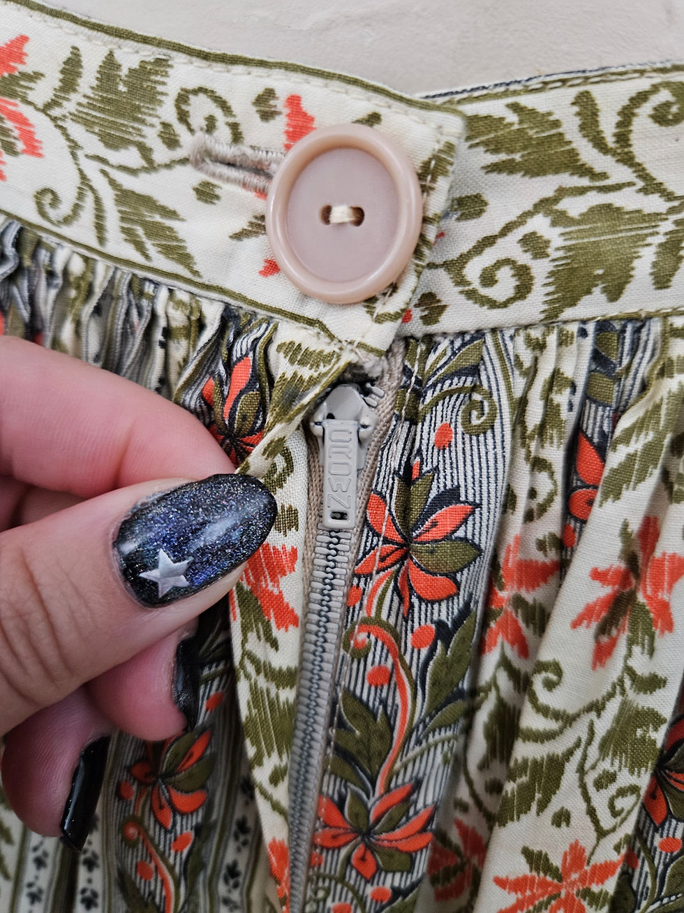 Thumbnail: Vintage Floral Striped Pleated Skirt View Nine