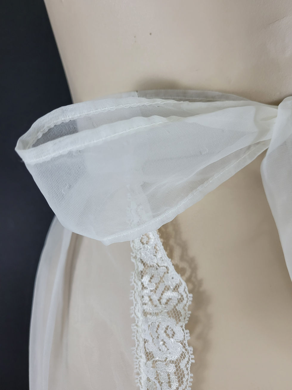Thumbnail: Vintage White Embroidered Floral Sheer Half Apron With Lace Trim View Fifteen