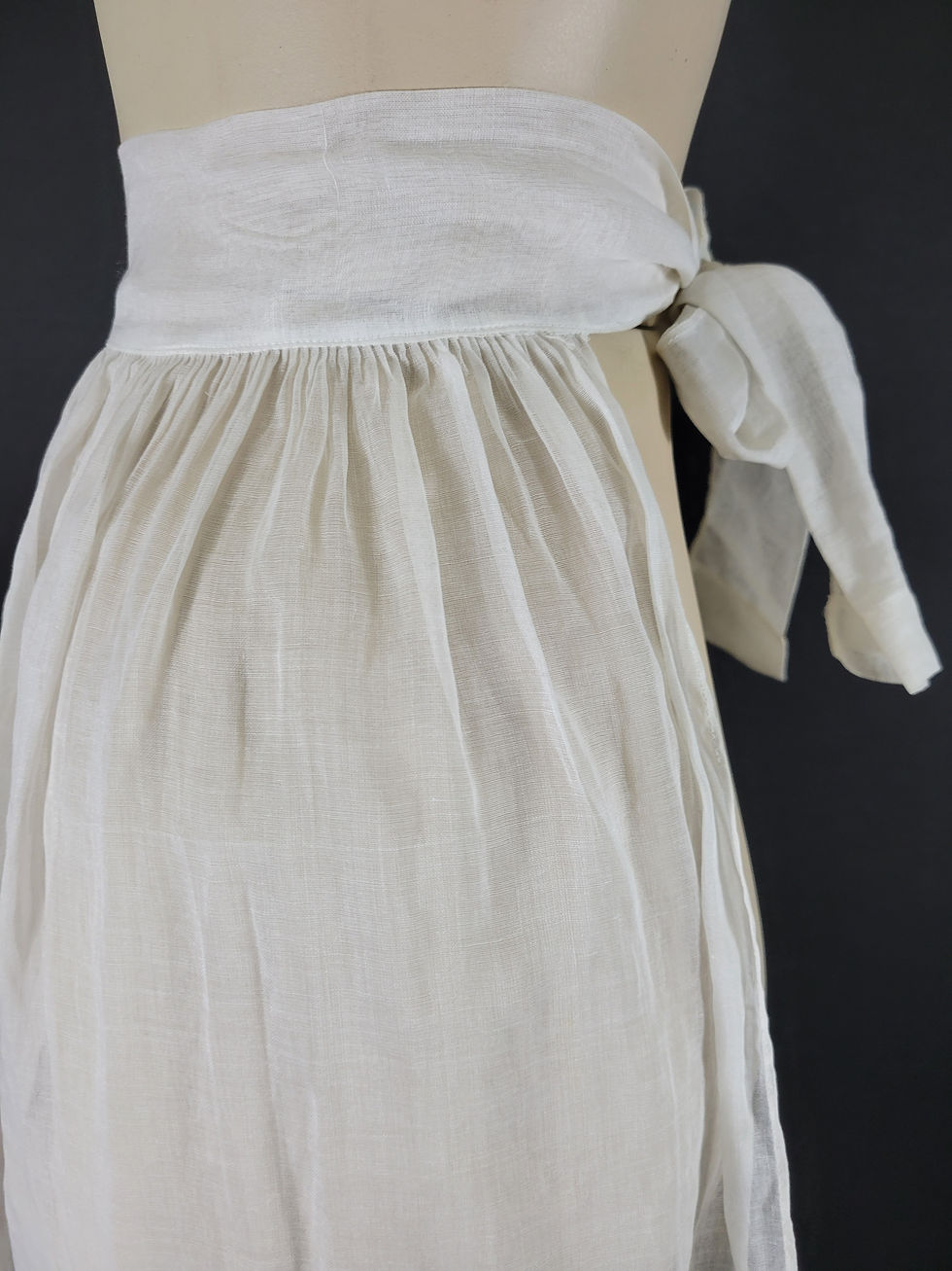 Thumbnail: Sheer Organza Apple Motif Half Apron View 10