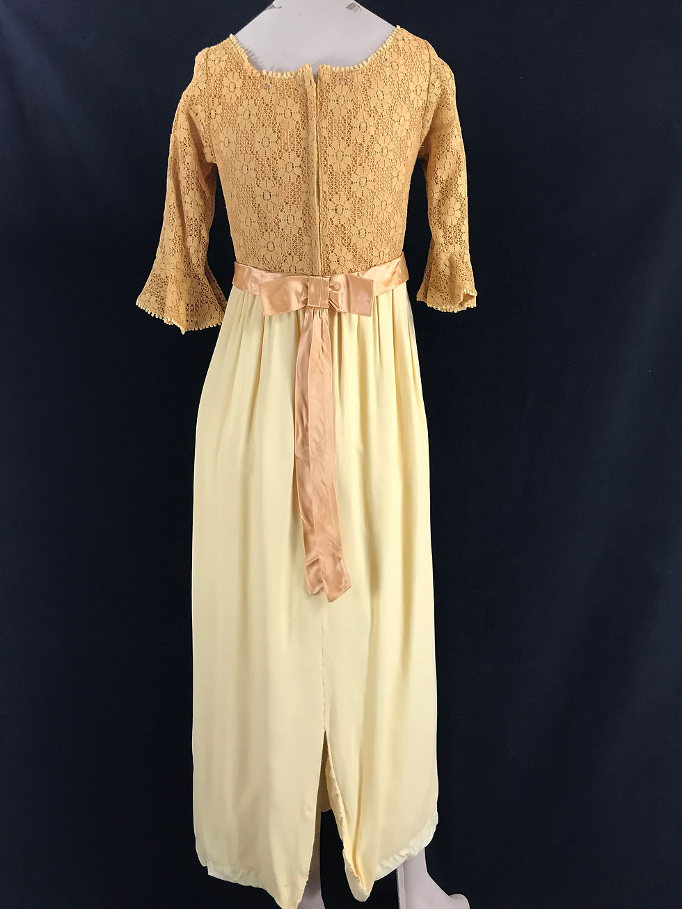 Thumbnail: Floral Crochet Lace Formal Maxi Dress Dress With Bow Train View 4