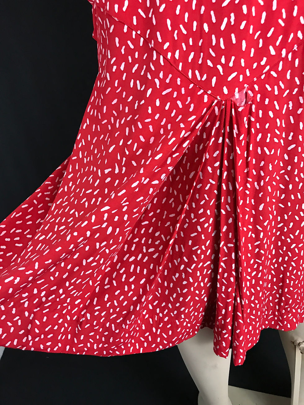 Thumbnail: Red And White Confetti Print Shirtwaist Wiggle Dress View 10