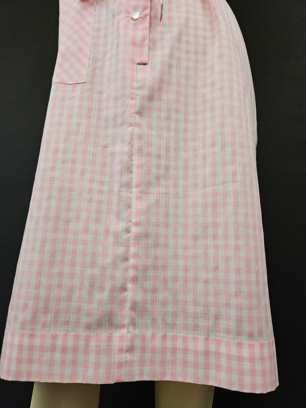 Thumbnail: Vintage Pink Sleeveless Gingham Day Dress View Nine