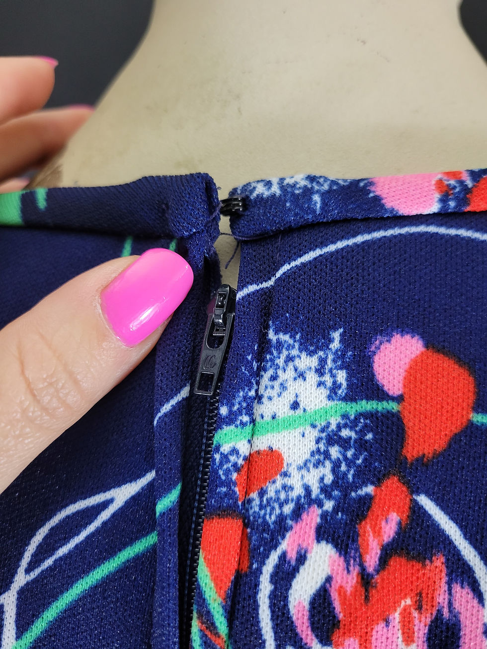Thumbnail: Vintage Navy Blue Floral Key Hole Neckline House Dress View Eleven