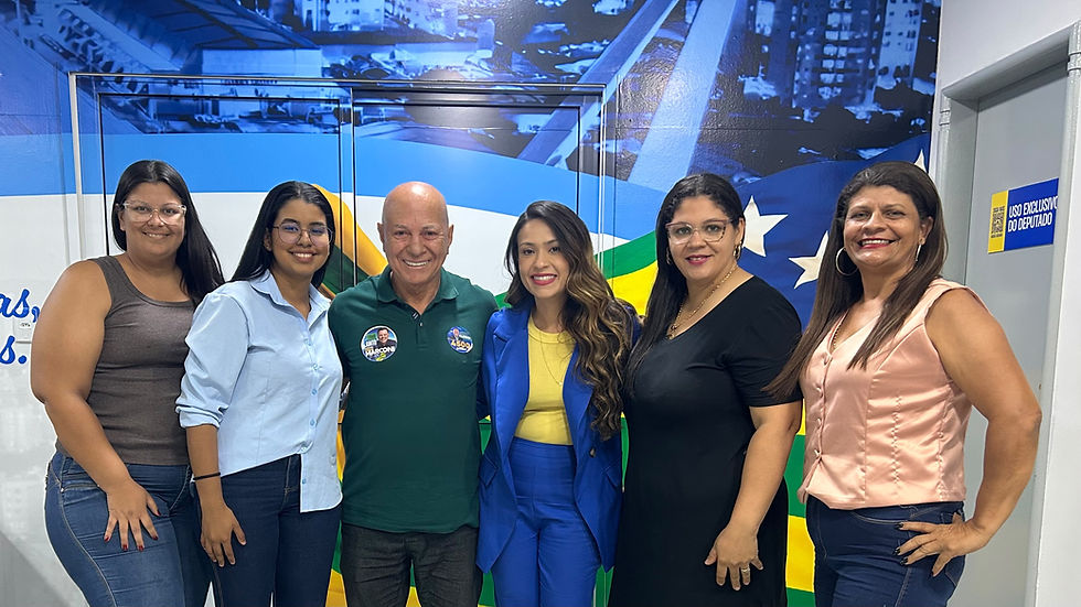 Professor Alcides ao lado das candidatas do PSDB que apresentaram projetos para diferentes áreas sociais - Foto: Valdemy Teixeira